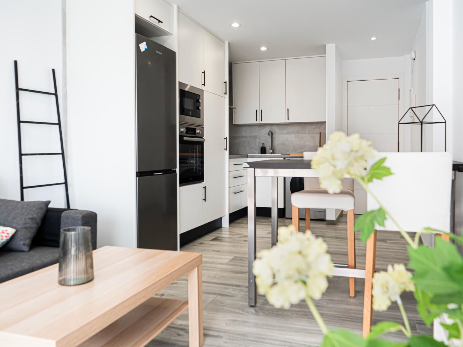 Kitchen of Flat to rent in Alicante / Alacant  with Terrace, Furnished and Oven