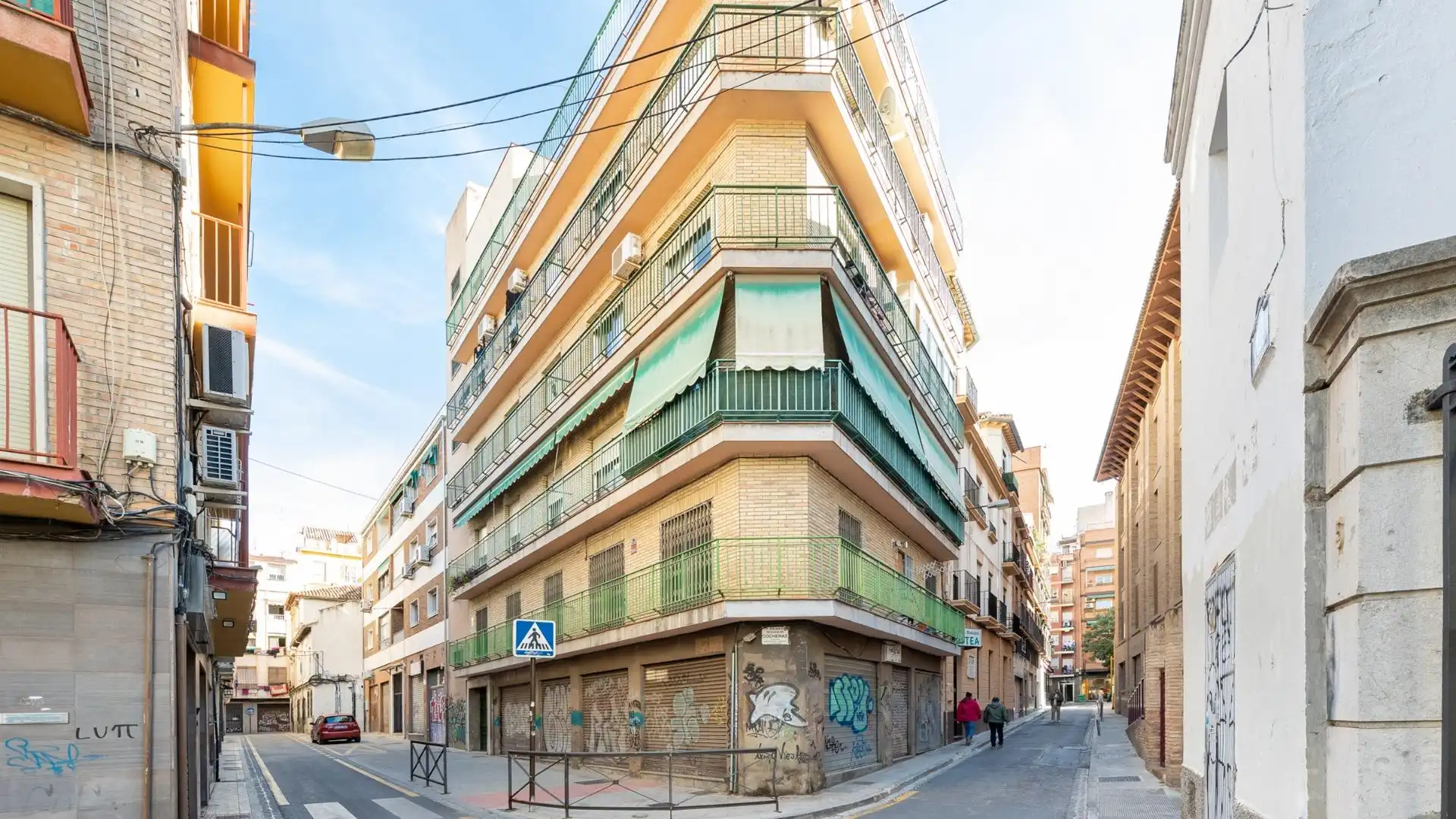Exterior view of Flat for sale in  Granada Capital  with Balcony