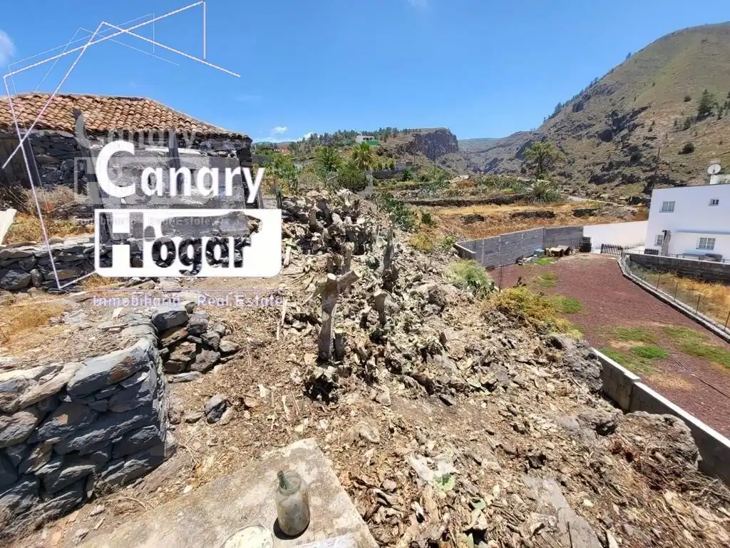 Casa o xalet en venda en Guía de Isora amb Jardí privat