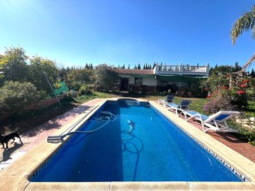 Chalet con piscina en venta en N/A