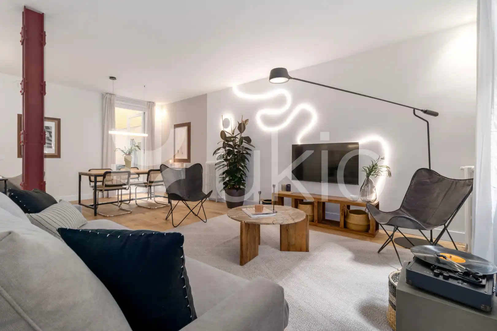 Sala d'estar de Apartament de lloguer en Madrid amb Aire condicionat, Calefacció i Moblat