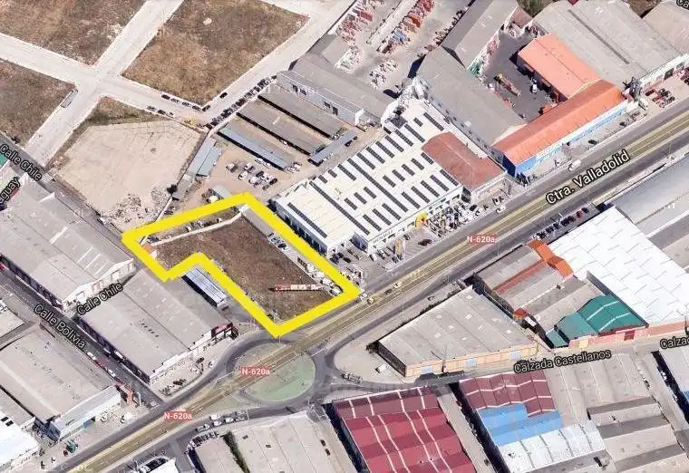 Industrial land for sale in Villares de la Reina