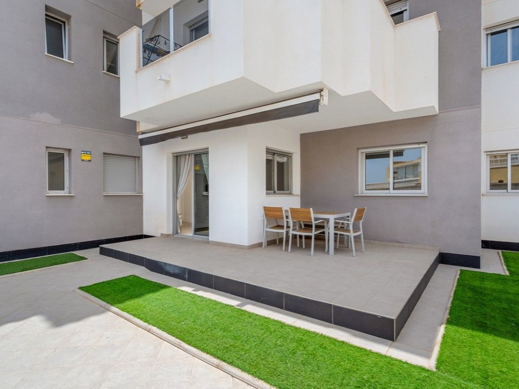 Terrace of Apartment for sale in Orihuela  with Air Conditioner, Terrace and Furnished