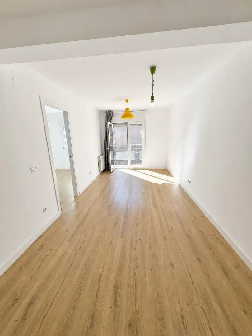 Sala d'estar de Pis en venda en Madrid amb Calefacció, Terrassa i Forn