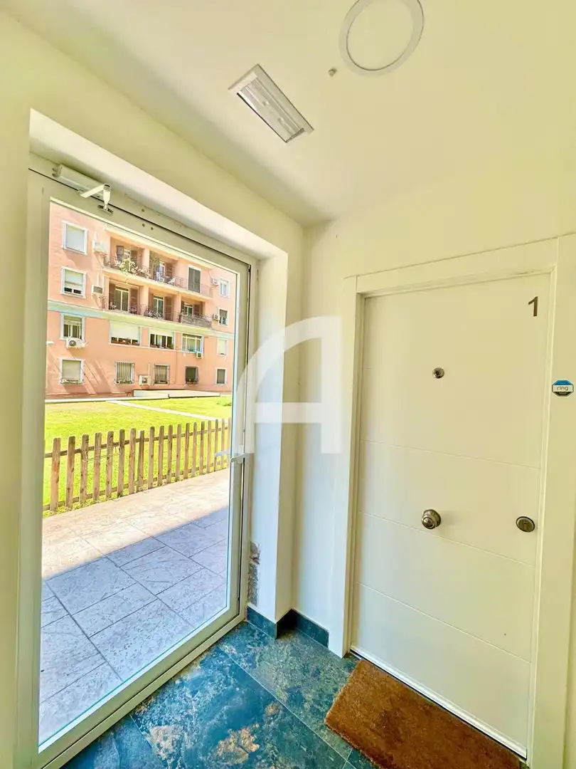Balcony of Flat for share in Madrid  with Air Conditioner, Heating and Furnished