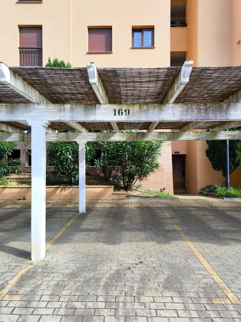 Parking de Apartamento de alquiler en Ayamonte con Terraza, Amueblado y Piscina comunitaria