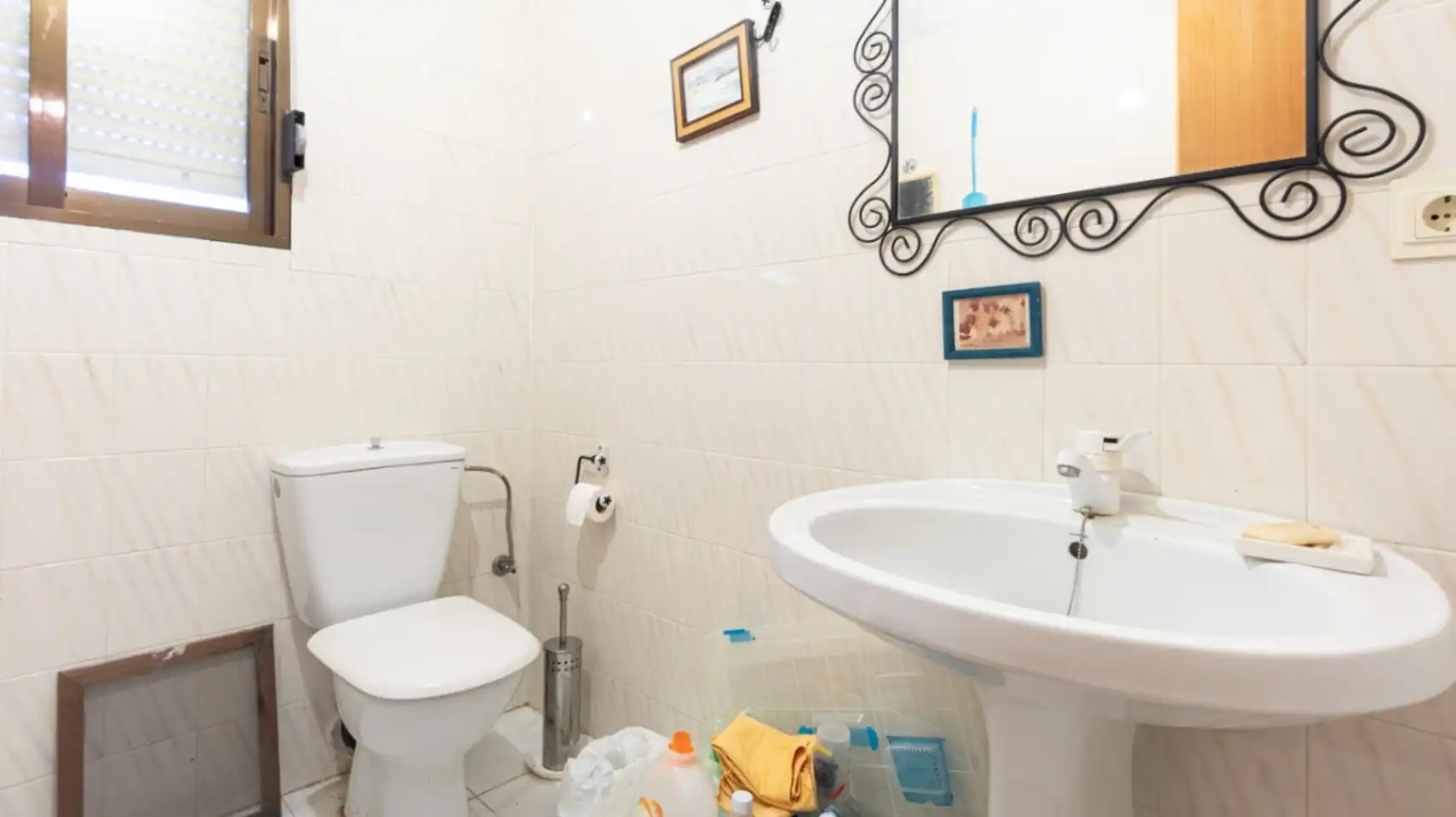 Bathroom of Houses for sale in Dénia  with Air Conditioner, Heating and Private garden