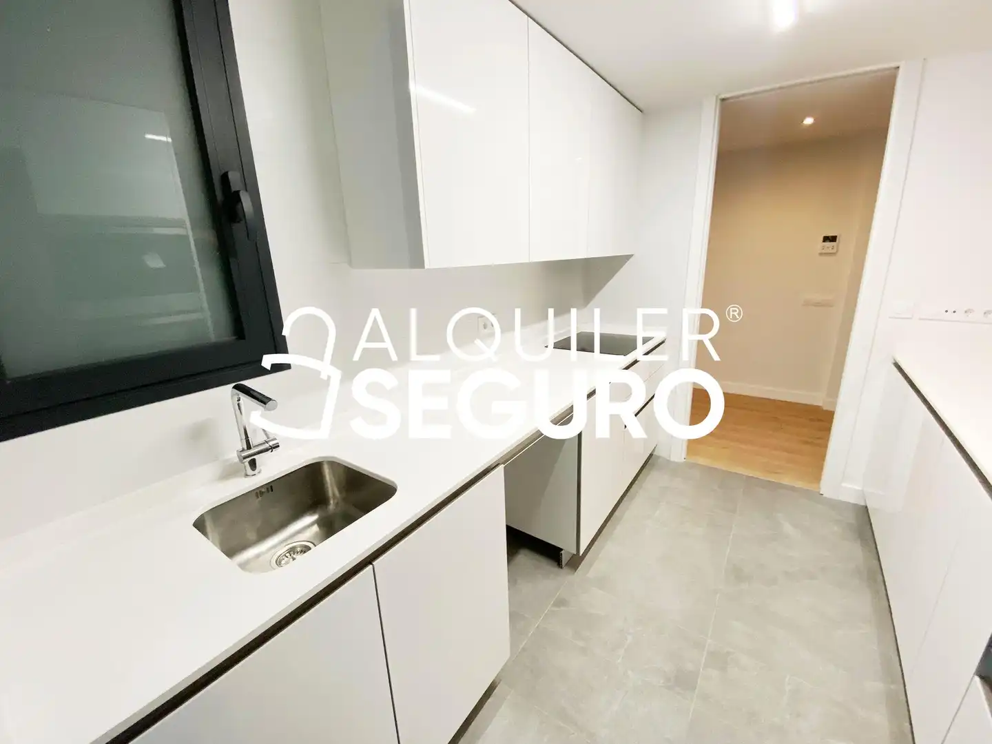 Kitchen of Flat for rent in Madrid  with Air Conditioner, Heating and Terrace
