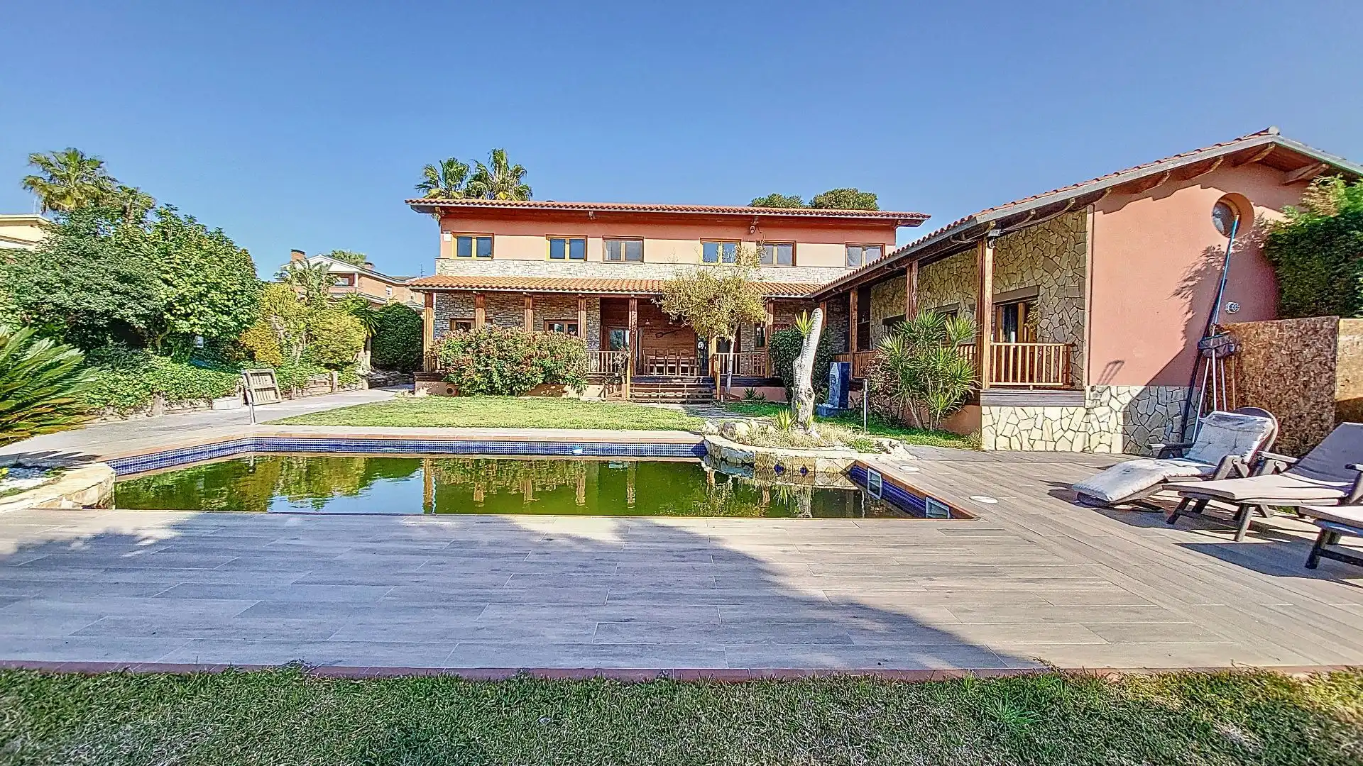Piscina de Casa o chalet en venta en Calafell con Aire acondicionado, Calefacción y Jardín privado