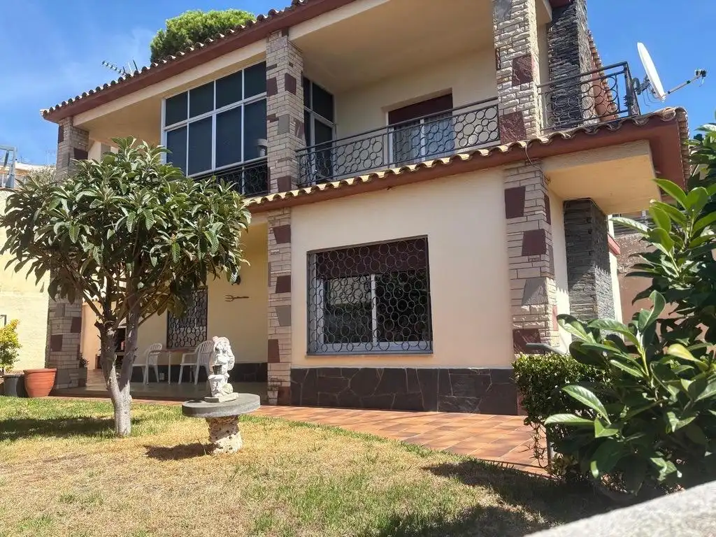 Chalet con terraza en venta en Premià de Dalt