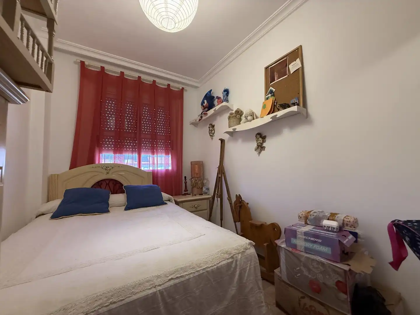 Habitación de Casa adosada en venta en Aljaraque con Aire acondicionado, Terraza y Piscina comunitaria