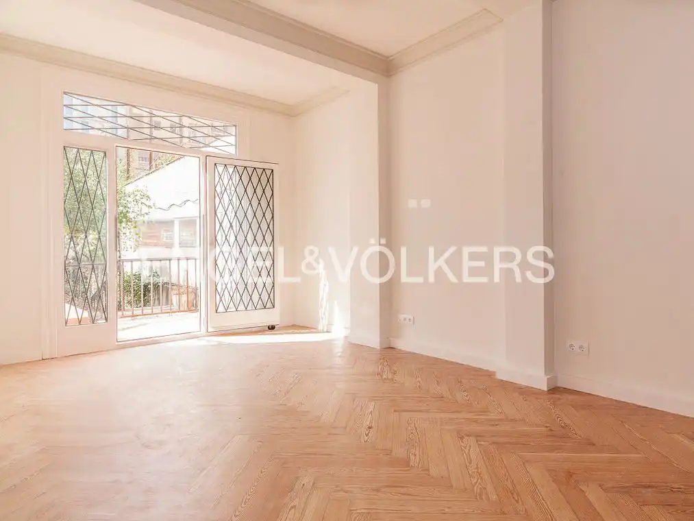 Piso de alquiler en Barcelona con Aire acondicionado, Calefacción y Jardín privado