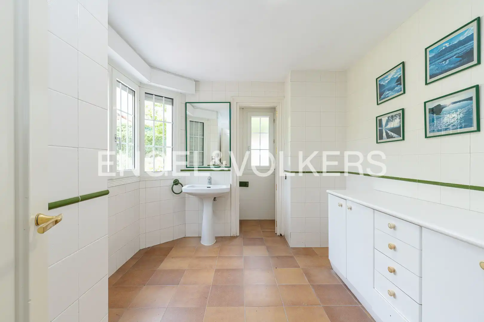 Baño de Casa o chalet en venta en Pozuelo de Alarcón con Aire acondicionado, Calefacción y Jardín privado