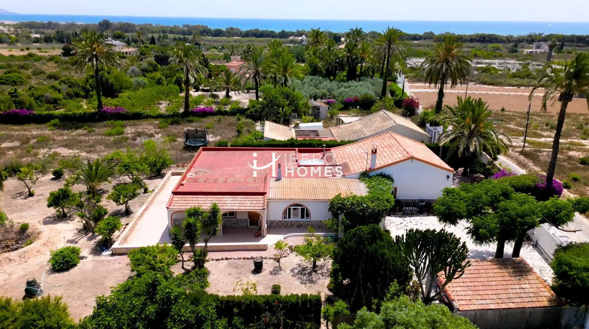 Casa rústica amb jardí en venda a N/A, imagen 3