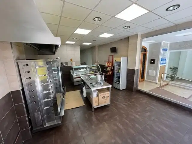 Local comercial en venda a Zona Pueblo