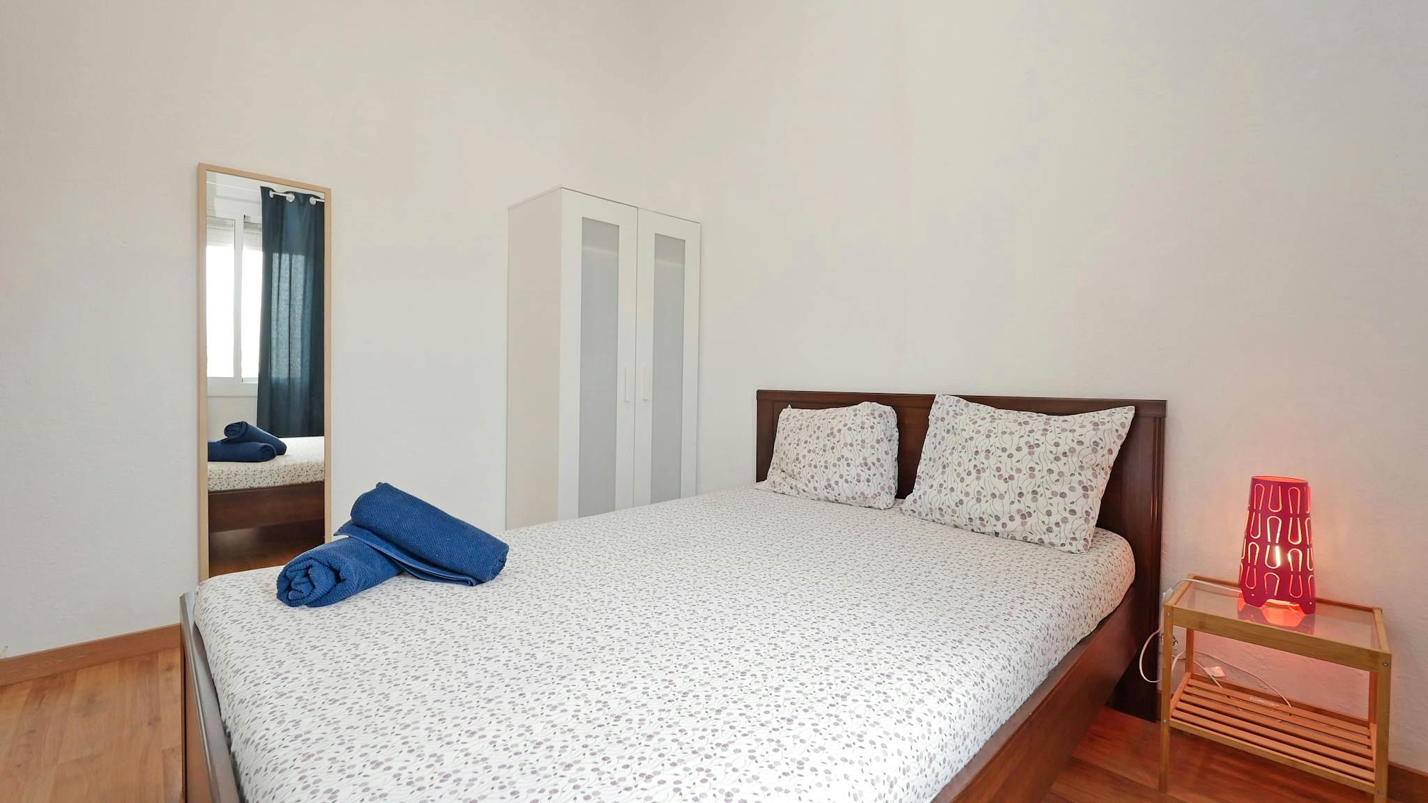 Habitación de Piso para compartir en  Barcelona Capital con Amueblado y Lavadora