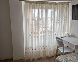 Bedroom of Flat to share in Mislata  with Air Conditioner, Heating and Terrace
