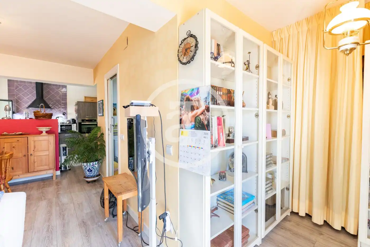 Sala d'estar de Àtic de lloguer en Madrid amb Calefacció, Moblat i Forn