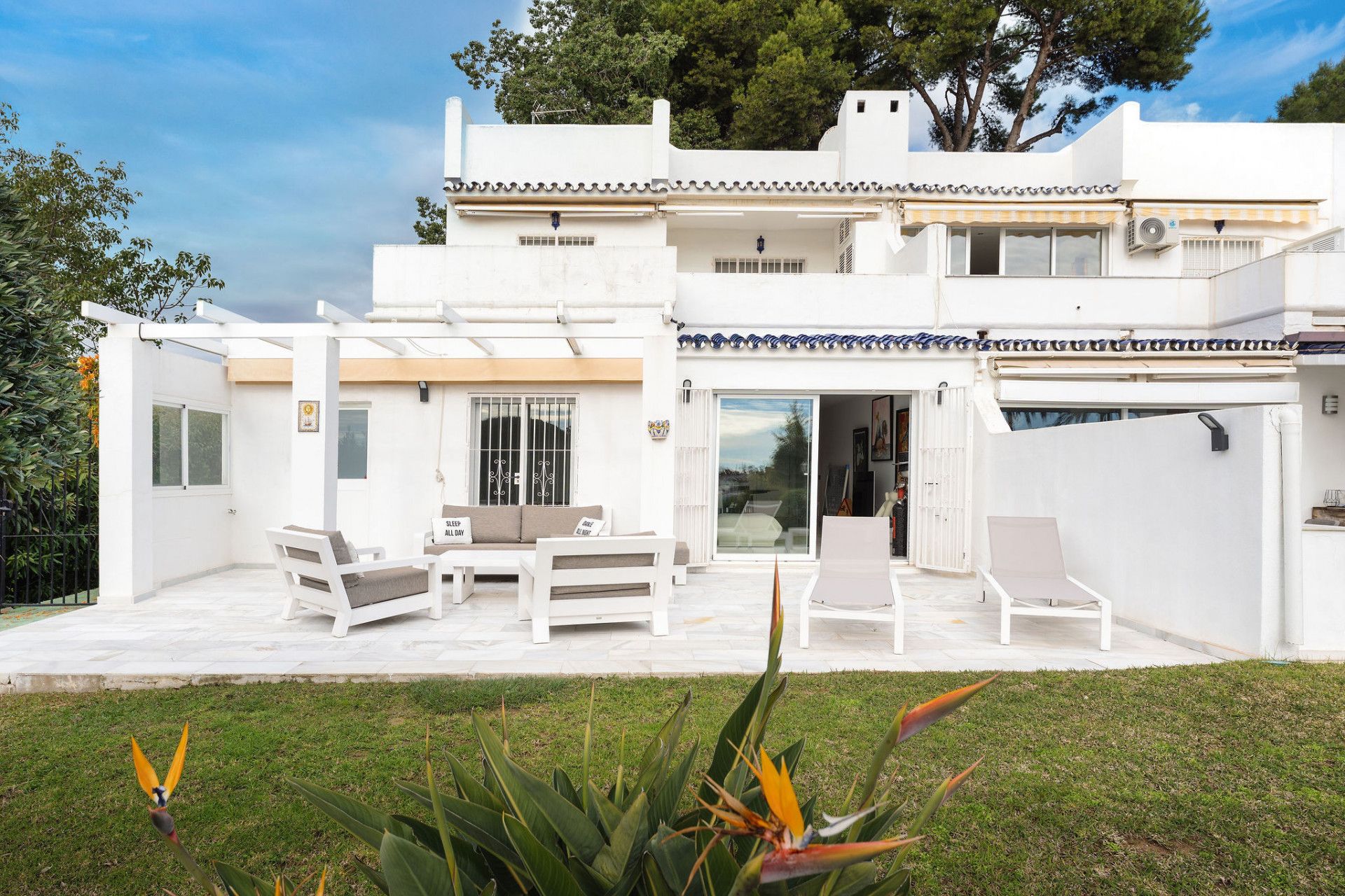 Jardí de Planta baixa en venda en Marbella amb Terrassa, Piscina i Alarma