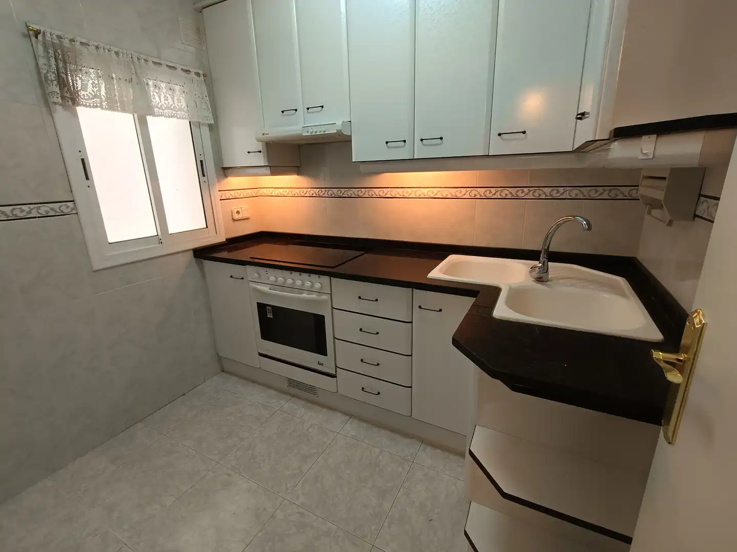 Cocina de Piso en venta en Calafell con Aire acondicionado, Terraza y Trastero