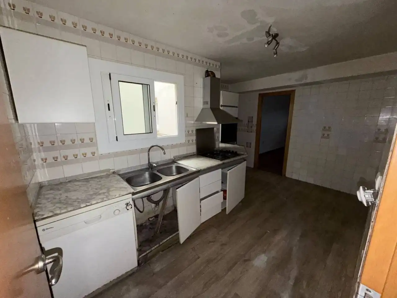 Cocina de Piso en venta en Terrassa con Parquet y Balcón