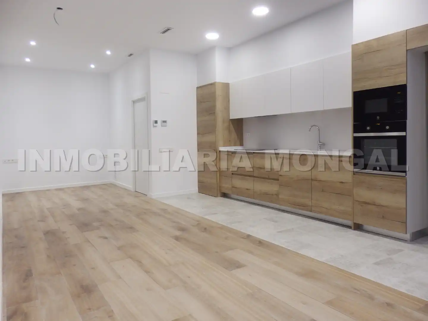 Planta baja en venta en Carrer d'Eusebi Güell, Marianao