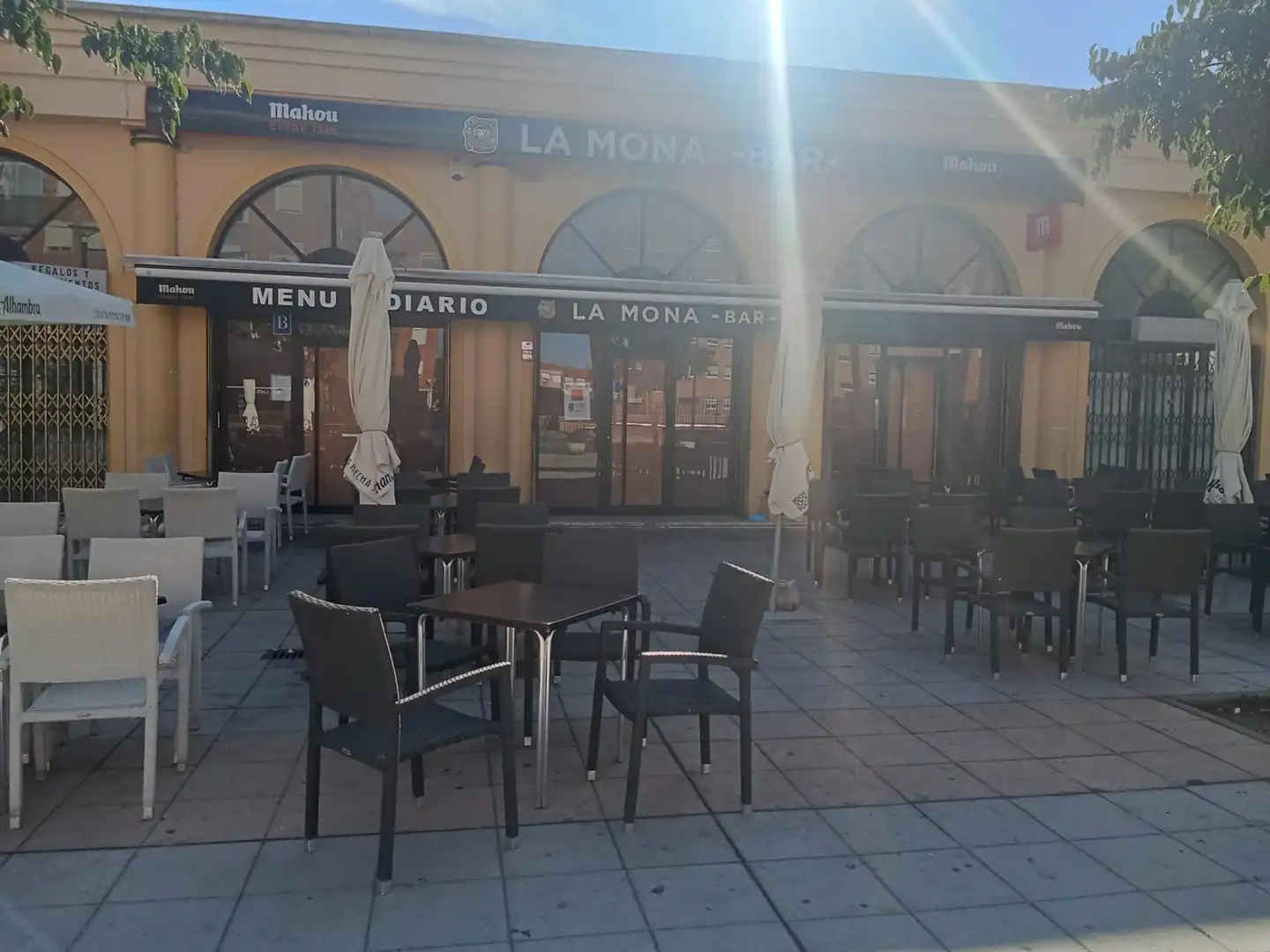 Local comercial en traspaso en Calle Alberto Fernández 1, imagen 2