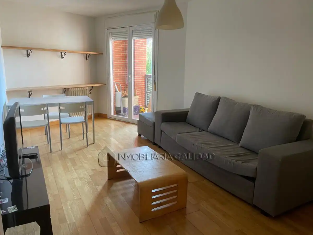 Living room of Flat for rent in Burgos  with Heating and Furnished