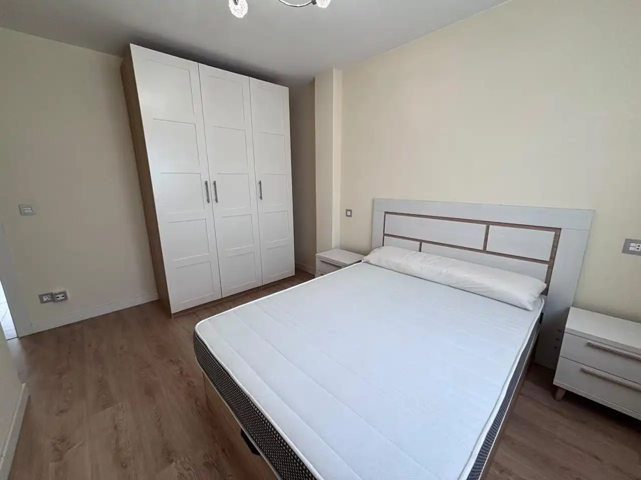 Schlafzimmer von Wohnung zur Miete in Gijón  mit Heizung und Möbliert