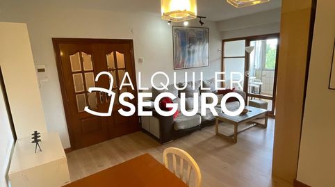 Foto 2 de Piso de alquiler en Simon Hernandez , Sur - PAU 4, Móstoles