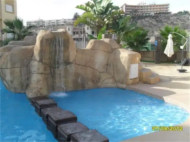 Ático con terraza en alquiler en Travesía San Moreras B 12, imagen 5