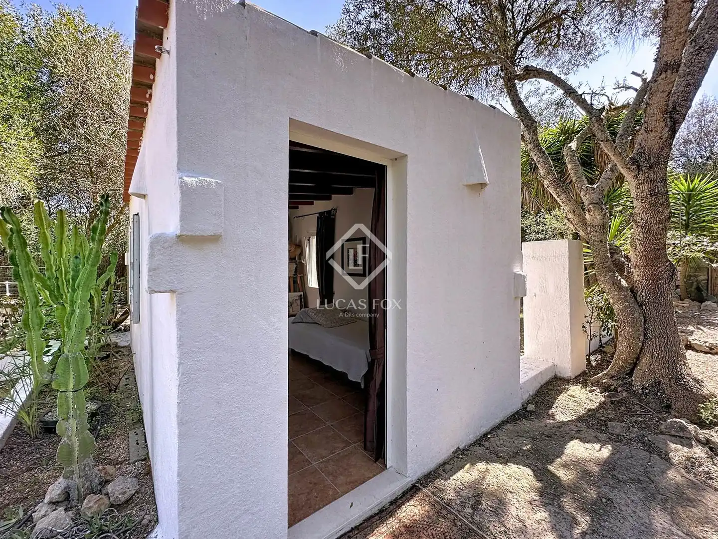 Jardí de Finca rústica en venda en Sant Lluís amb Aire condicionat, Calefacció i Jardí privat