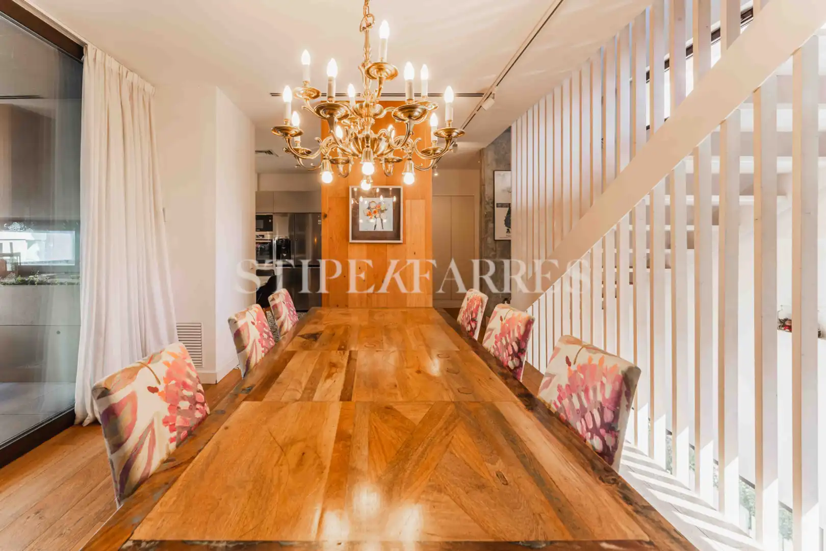 Comedor de Casa adosada en venta en Barcelona con Aire acondicionado, Calefacción y Jardín privado