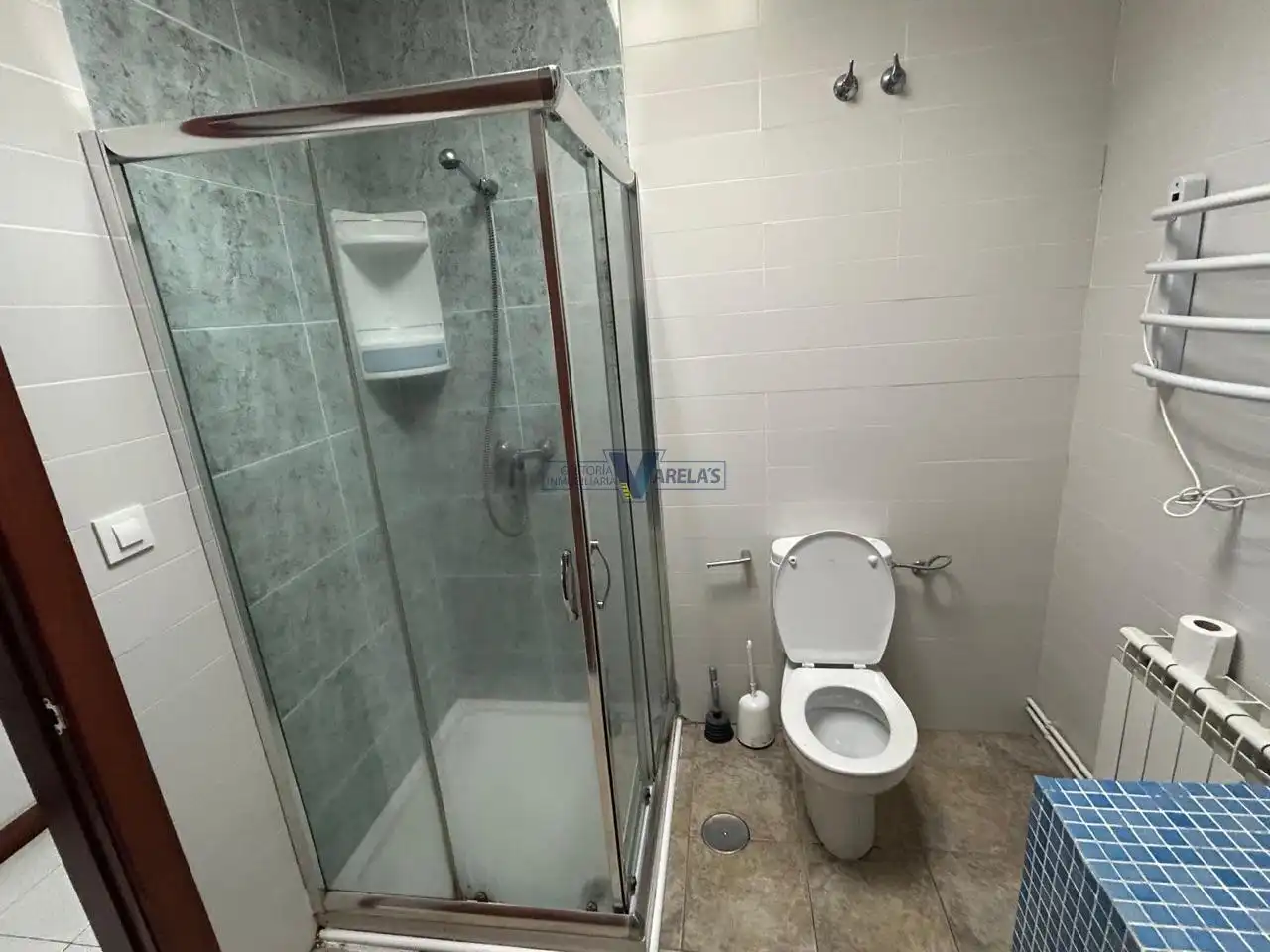 Baño de Piso en venta en A Peroxa  con Calefacción