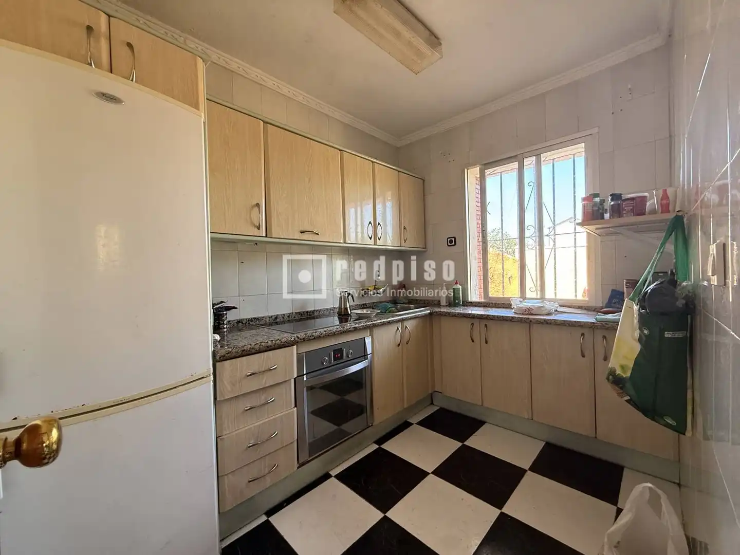 Cuina de Casa o xalet en venda en Málaga amb Terrassa