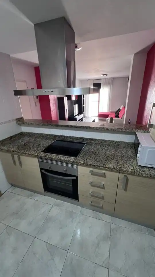 Cuina de Apartament en venda en Benicarló amb Aire condicionat, Terrassa i Moblat