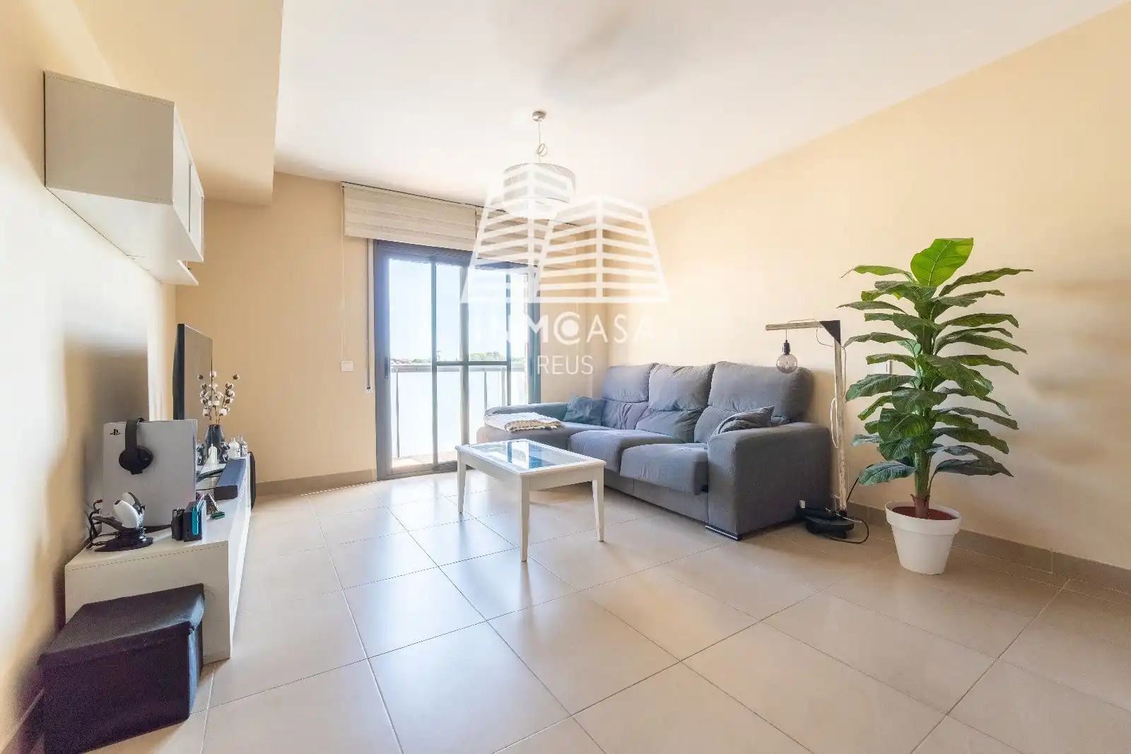 Living room of Flat for sale in Els Pallaresos  with Air Conditioner and Heating