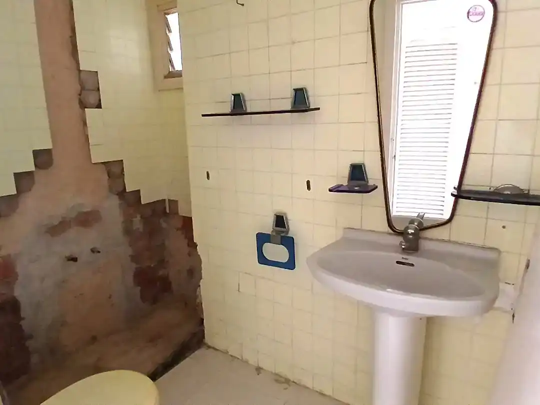 Bany de Apartament en venda en Benidorm amb Piscina