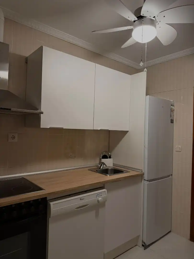 Cocina de Piso en venta en Castuera con Amueblado, Horno y Lavadora