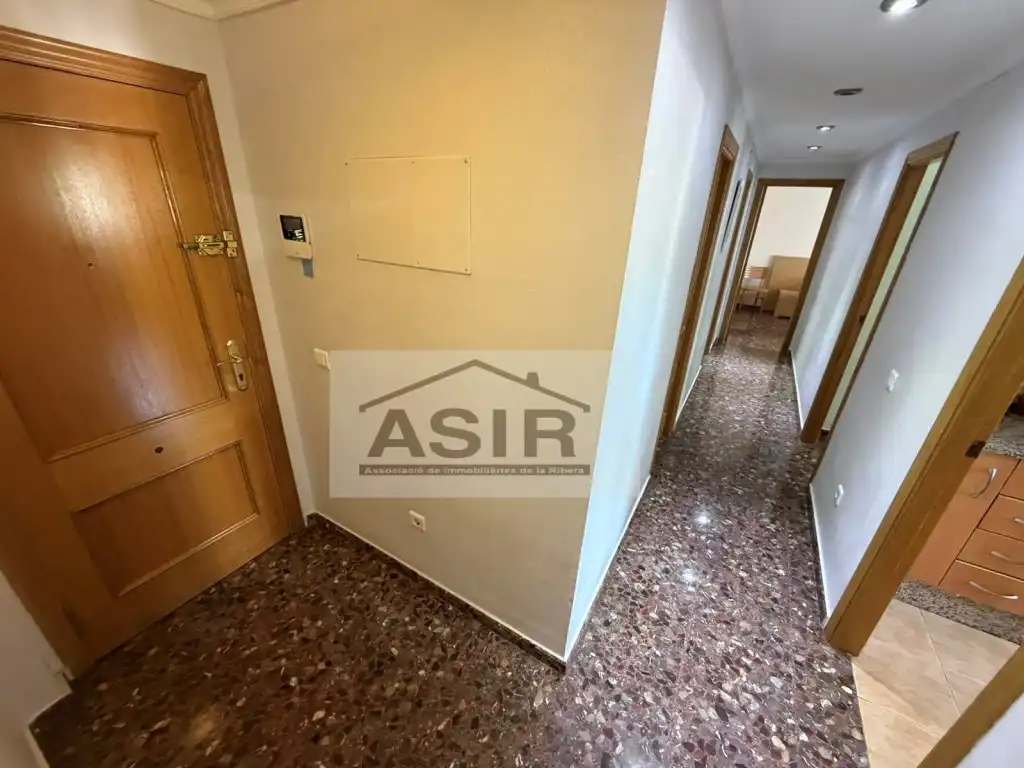 Flat for sale in Alzira  with Air Conditioner
