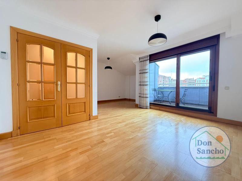 Living room of Attic to rent in Valladolid Capital  with Heating and Terrace