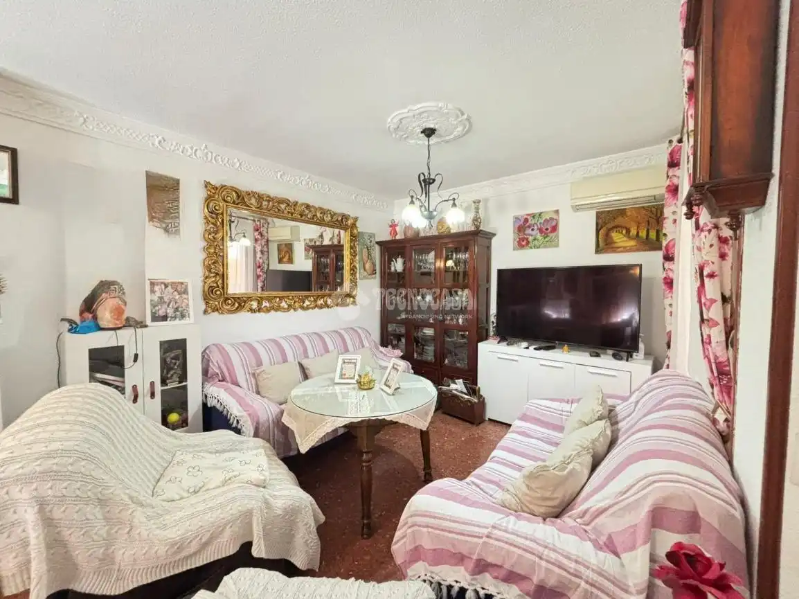 Casa aparellada en venda a Andújar, imagen 5