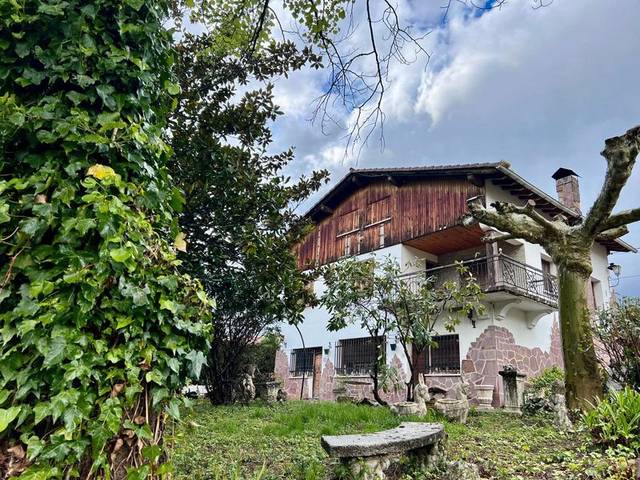 Casa-chalet en Venta en Matxiku Erreka Kalea, 38 en Berastegi