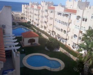 Piscina de Apartament de lloguer en  Almería Capital