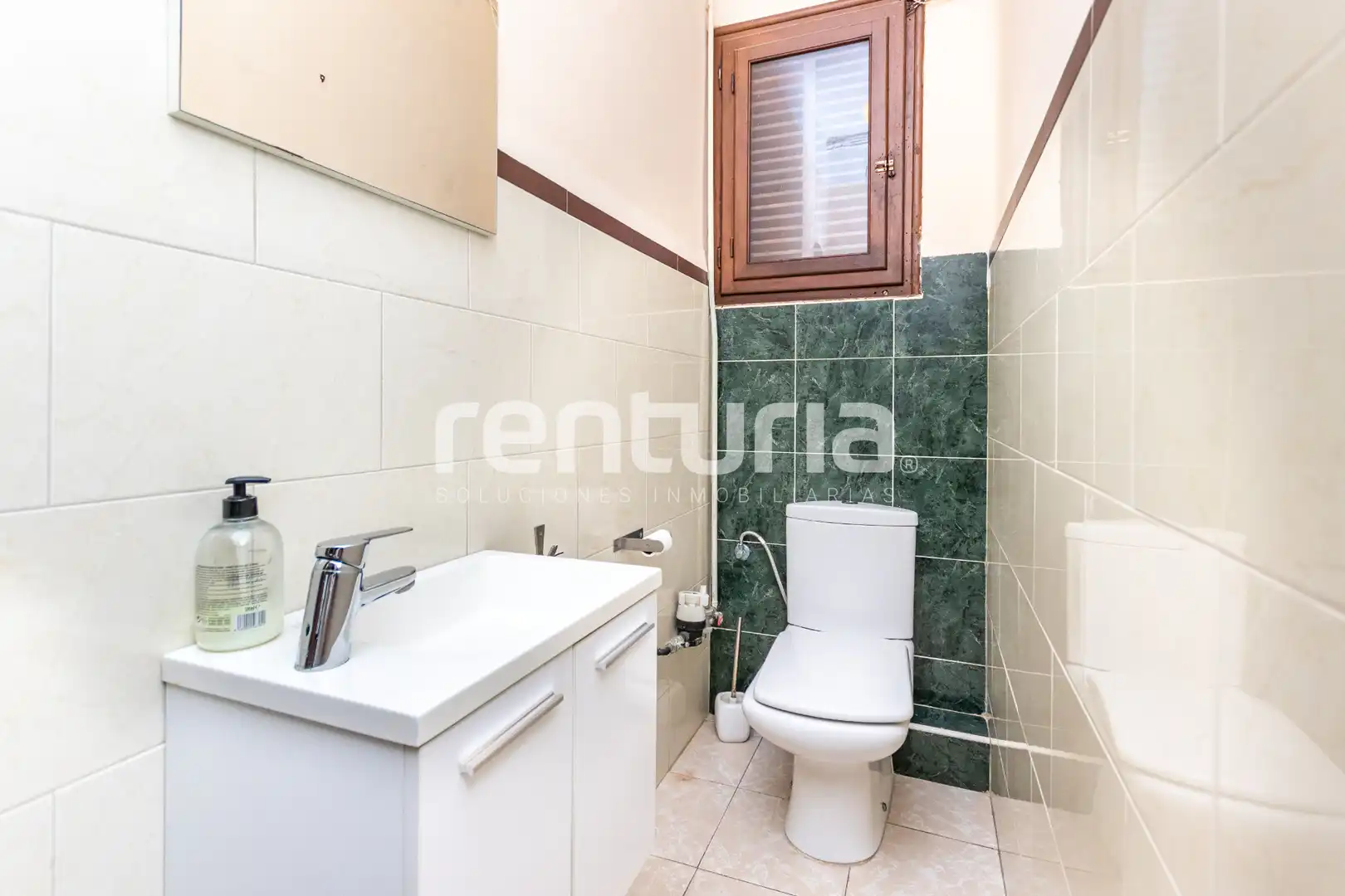 Baño de Oficina de alquiler en Valencia con Aire acondicionado