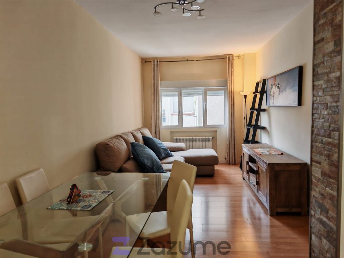 Living room of Flat to rent in  Madrid Capital  with Air Conditioner, Heating and Furnished