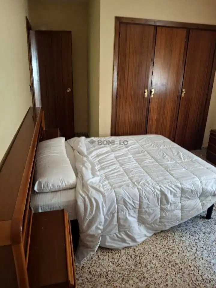 Schlafzimmer von Wohnung zur Miete in Teruel mit Möbliert