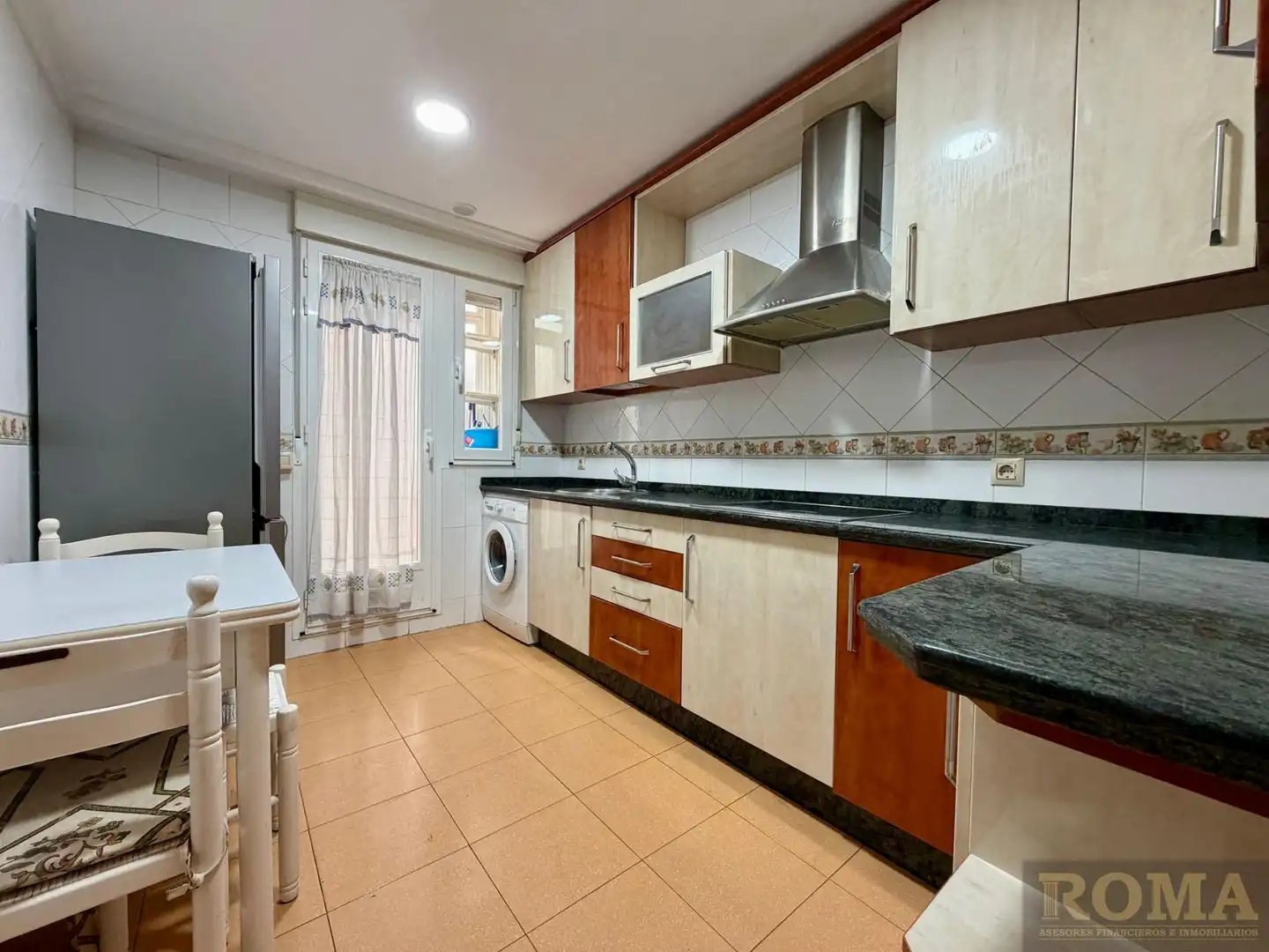 Kitchen of Flat for sale in Cabrerizos  with Heating, Terrace and Furnished
