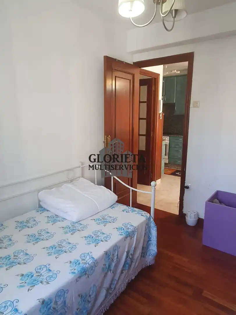 Bedroom of Flat for sale in Vigo   with Heating, Parquet flooring and Storage room