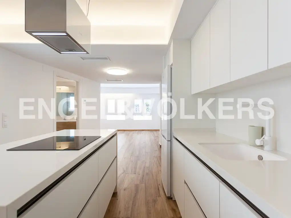 Cocina de Piso de alquiler en Valencia con Aire acondicionado y Calefacción